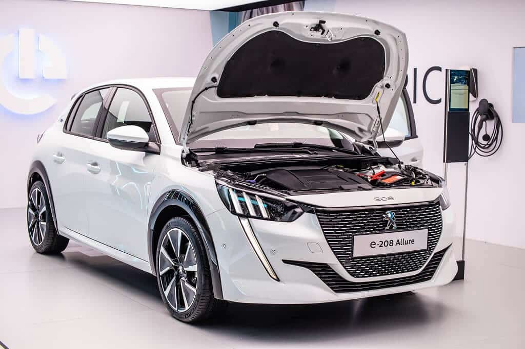 Peugeot e-208, service hos autoværkstedet Aunetto Herning Elbil service på bla. en Peugeot e-208, men også mange andre bilmærker og modeller. Autoværkstedet Aunetto Herning